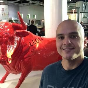 Meet your Posher, Kenneth